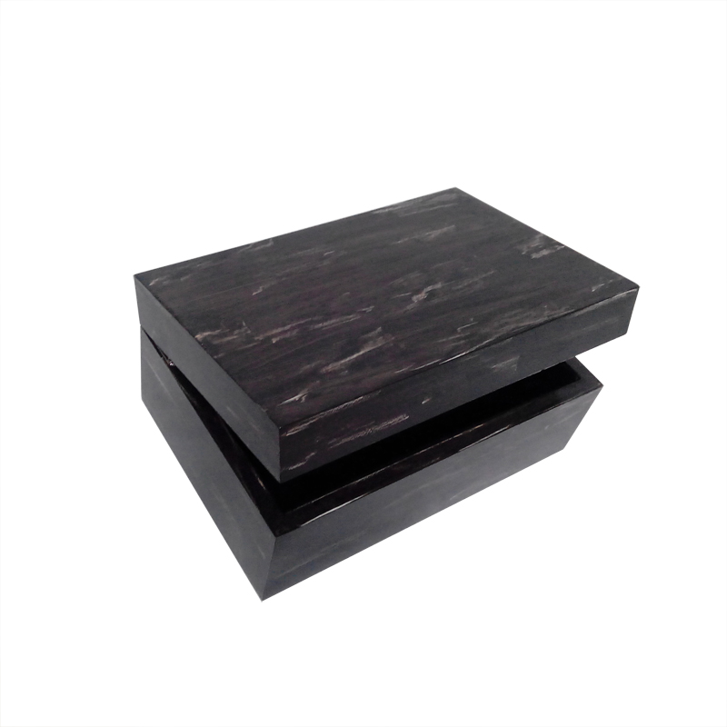 導致木制包裝盒開裂的原因及解決辦法